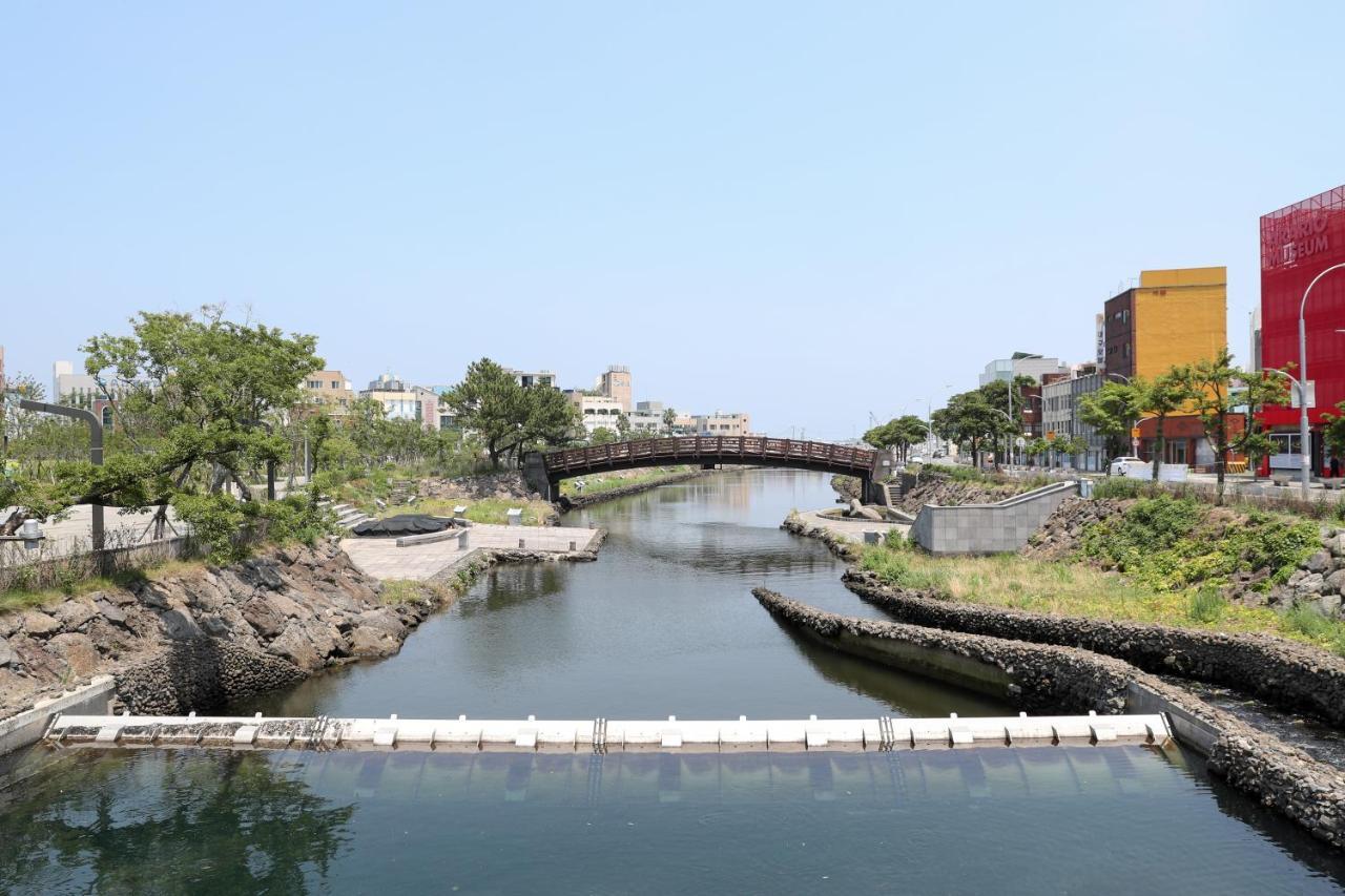 Daedong Hotel Jeju Exteriör bild